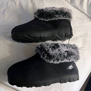 Cozy Black Faux Fur Women's Slippers
